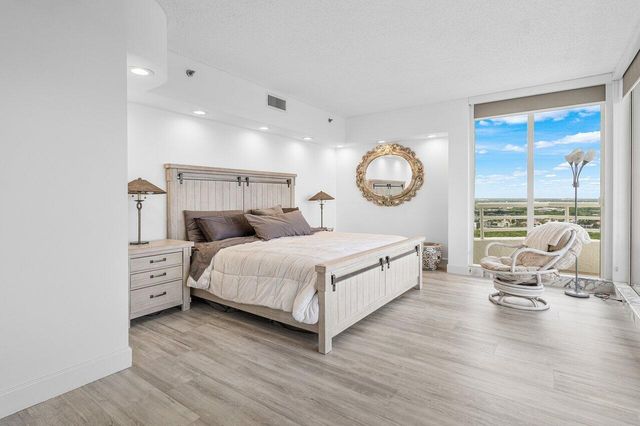 4201 N Ocean Boulevard 1801, Boca Raton, FL 33431