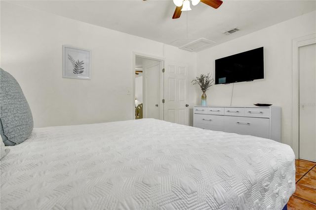 2016 2ND AVENUE N, St Petersburg, FL 33713