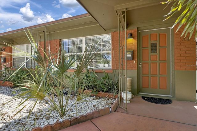 2016 2ND AVENUE N, St Petersburg, FL 33713