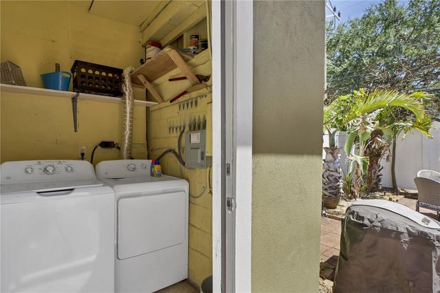 2016 2ND AVENUE N, St Petersburg, FL 33713