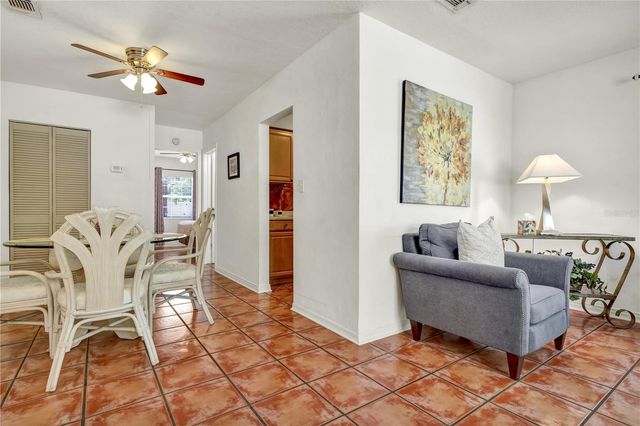 2016 2ND AVENUE N, St Petersburg, FL 33713