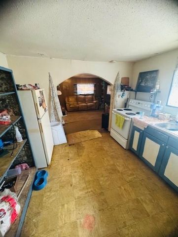 12512 CR 685, Webster, FL 33597