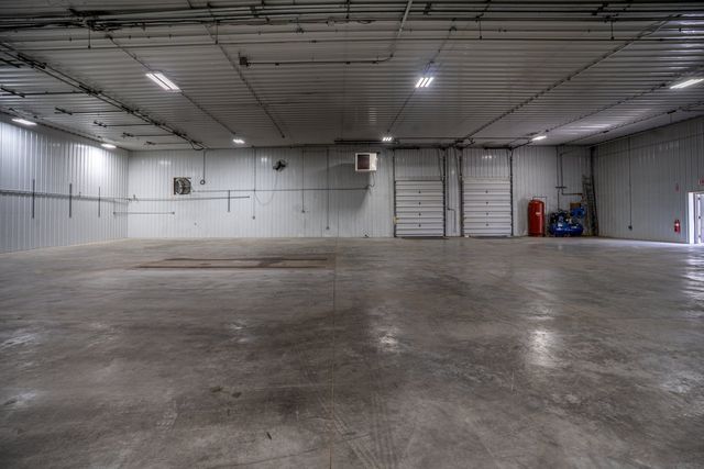 807 4th Avenue B, Joliet, IL 60433