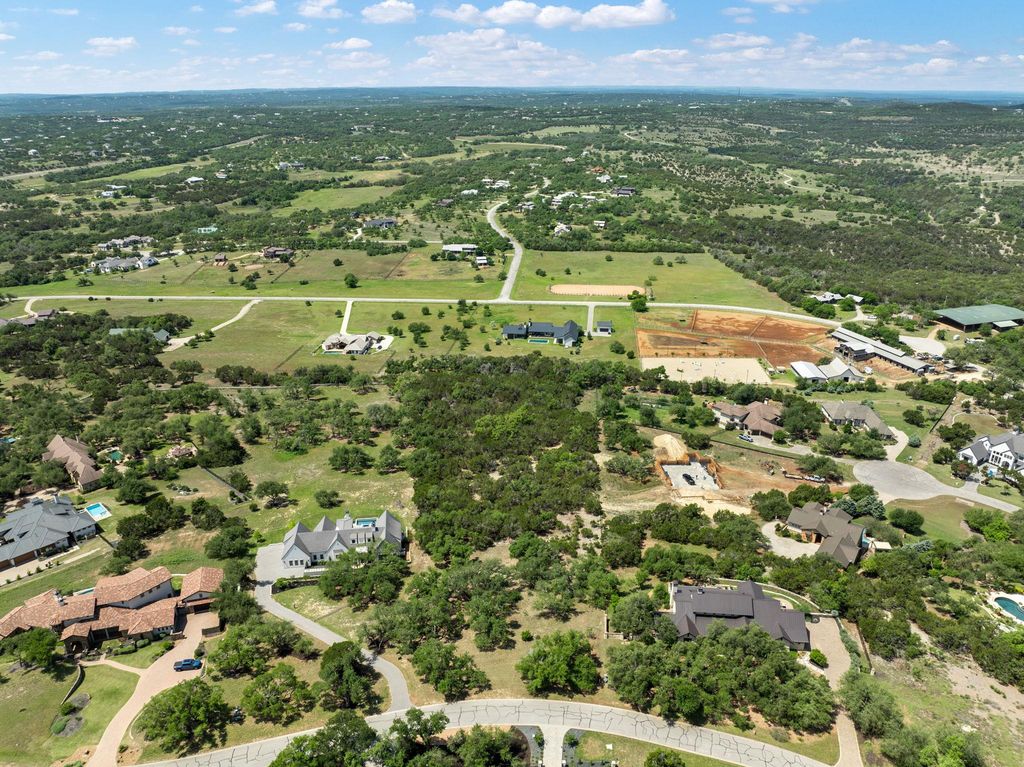 8208 Bellancia DR, Austin, TX 78738