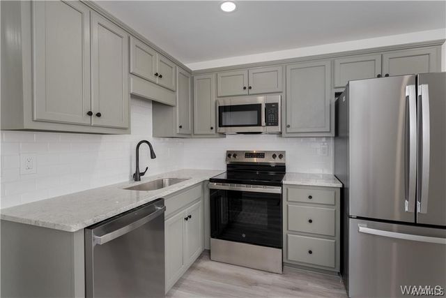 1212 12th 2, Tuscaloosa, AL 35401