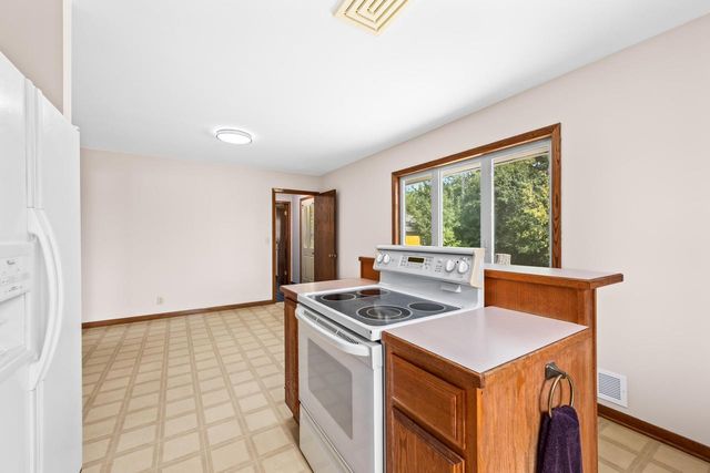 W148N8814 Jefferson AVENUE, Menomonee Falls, WI 53051
