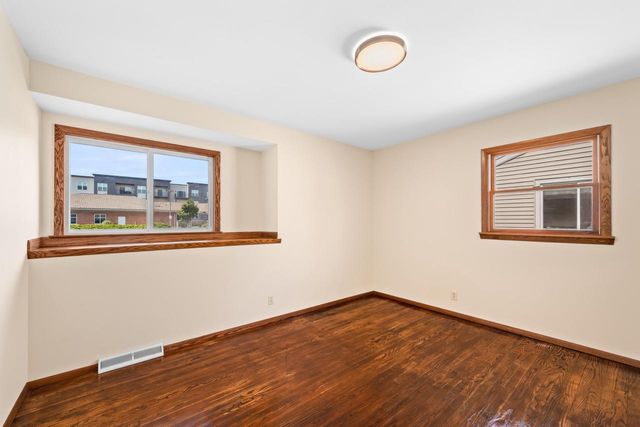 W148N8814 Jefferson AVENUE, Menomonee Falls, WI 53051
