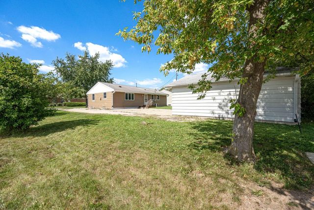 W148N8814 Jefferson AVENUE, Menomonee Falls, WI 53051