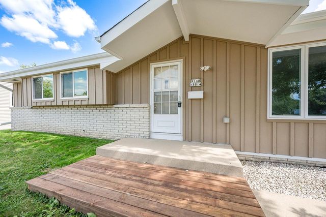 W148N8814 Jefferson AVENUE, Menomonee Falls, WI 53051