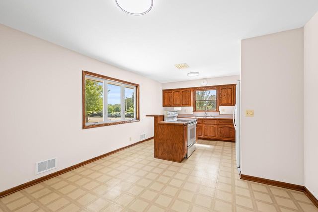 W148N8814 Jefferson AVENUE, Menomonee Falls, WI 53051