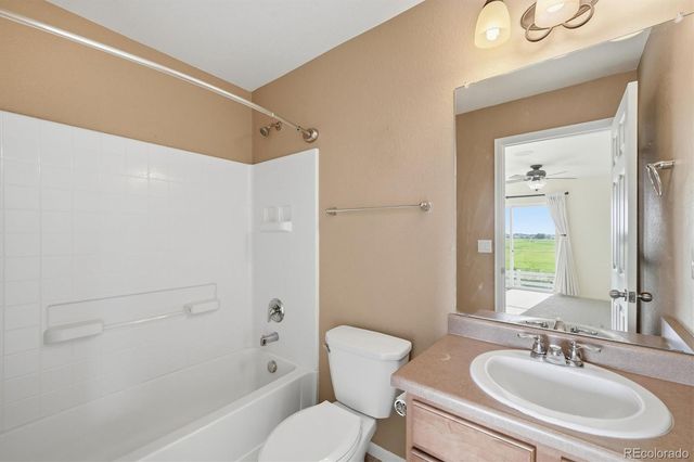 3925 Kenwood Circle, Johnstown, CO 80534