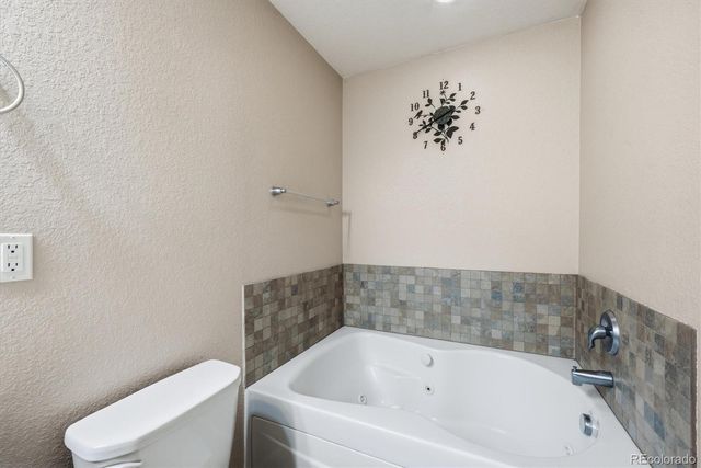 3925 Kenwood Circle, Johnstown, CO 80534