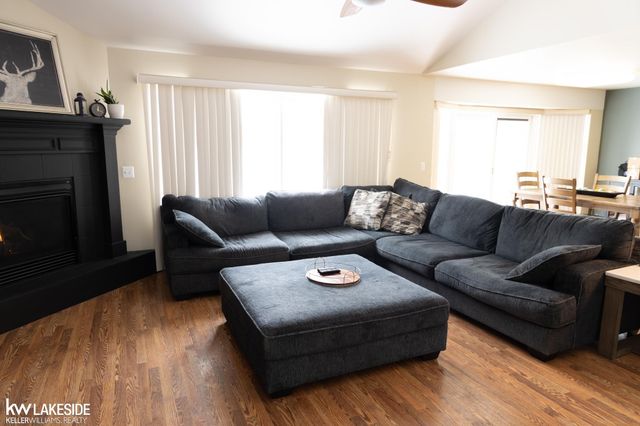 28508 Wales Drive, Chesterfield Twp, MI 48047