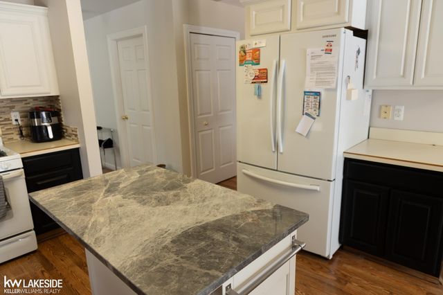 28508 Wales Drive, Chesterfield Twp, MI 48047