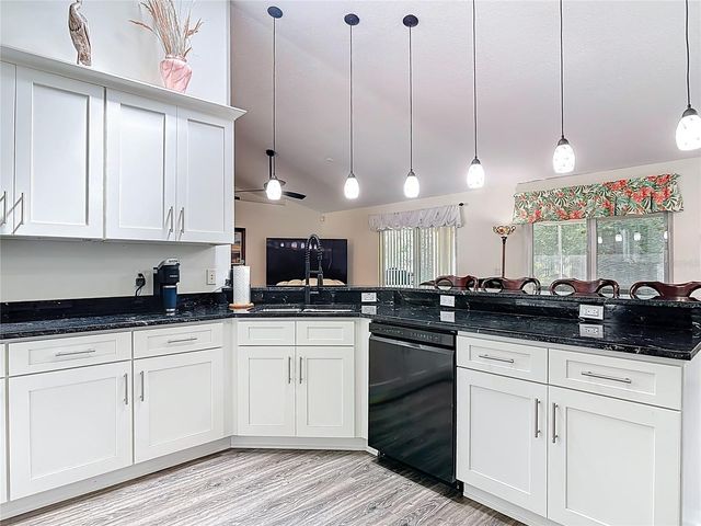 290 SHADYDALE COURT, Deltona, FL 32738