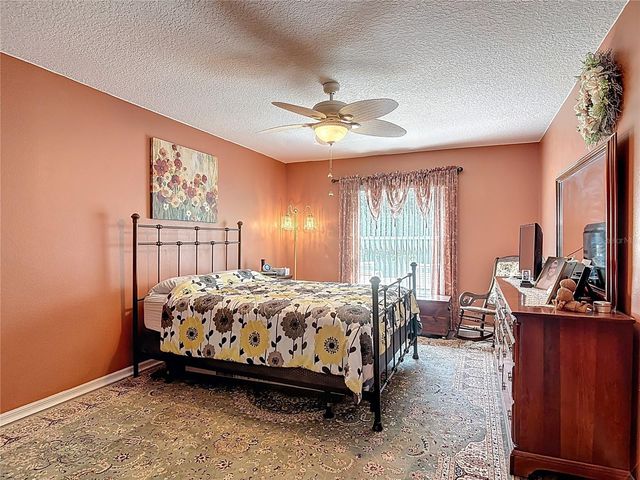 290 SHADYDALE COURT, Deltona, FL 32738