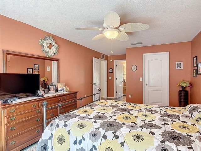 290 SHADYDALE COURT, Deltona, FL 32738
