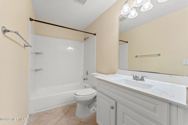 7701 TIMBERLIN PARK Boulevard, 826, Jacksonville, FL 32256