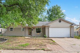 212 W 17th Street, Owasso, OK 74055