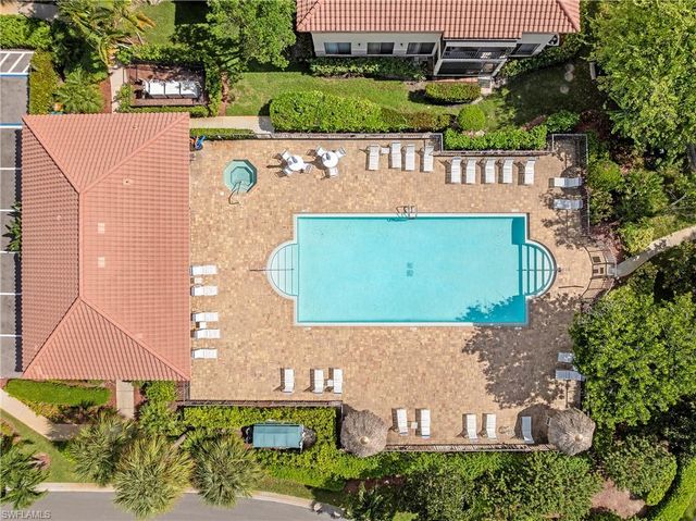 47 Bennington Dr Apt 6, Naples, FL 34104