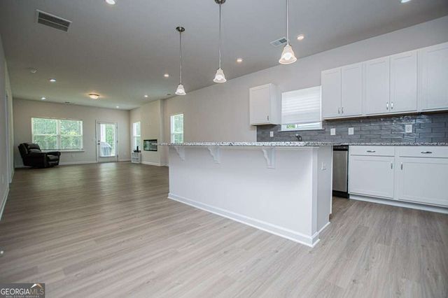 221 Asher Drive, Carrollton, GA 30116