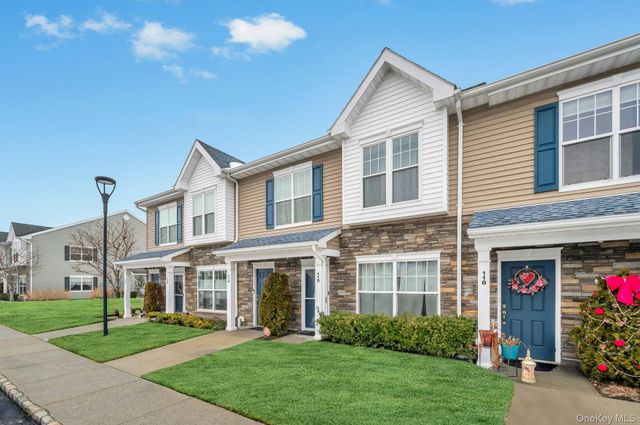 115 Weatherby Lane, Central Islip, NY 11722