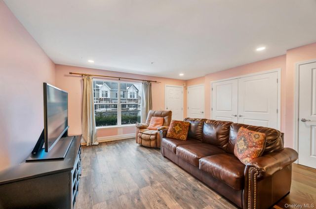 115 Weatherby Lane, Central Islip, NY 11722