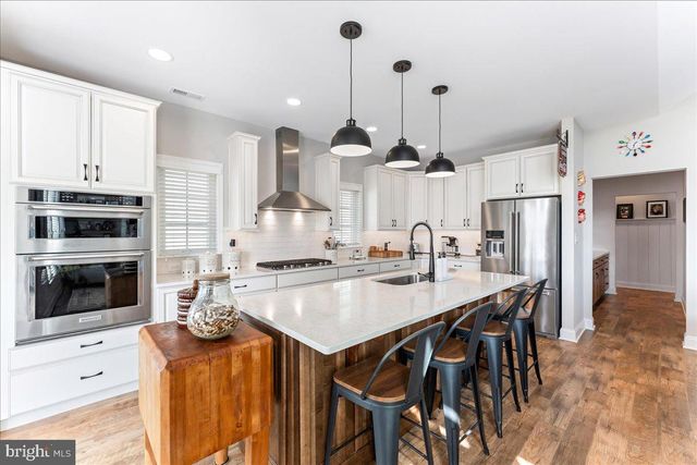 364 NATIONAL DRIVE, Downingtown, PA 19335