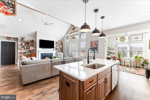 364 NATIONAL DRIVE, Downingtown, PA 19335