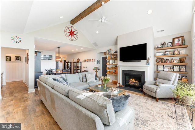 364 NATIONAL DRIVE, Downingtown, PA 19335