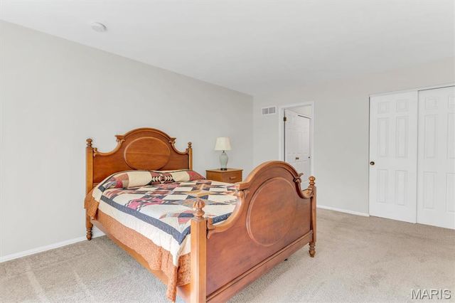 836 Du Pre Court, St Peters, MO 63376