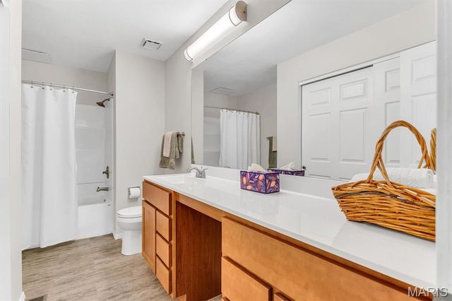 836 Du Pre Court, St Peters, MO 63376