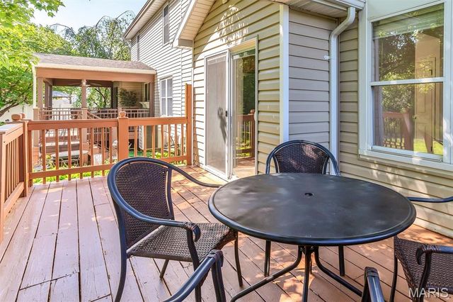 836 Du Pre Court, St Peters, MO 63376