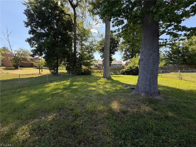 1706 Alice Avenue, Greensboro, NC 27401