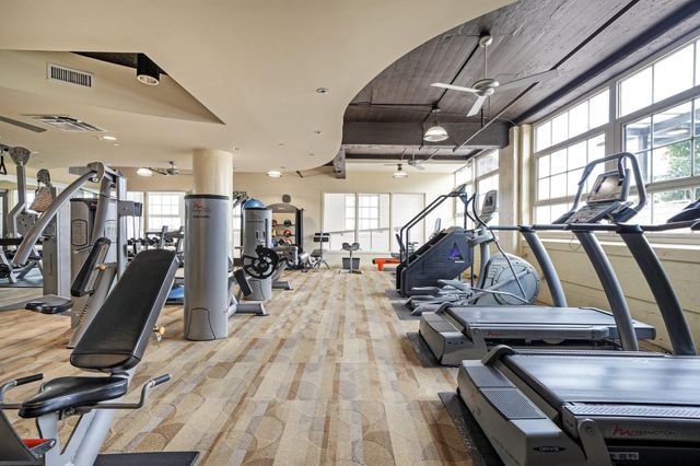 2600 W 7th Street 2828, Fort Worth, TX 76107