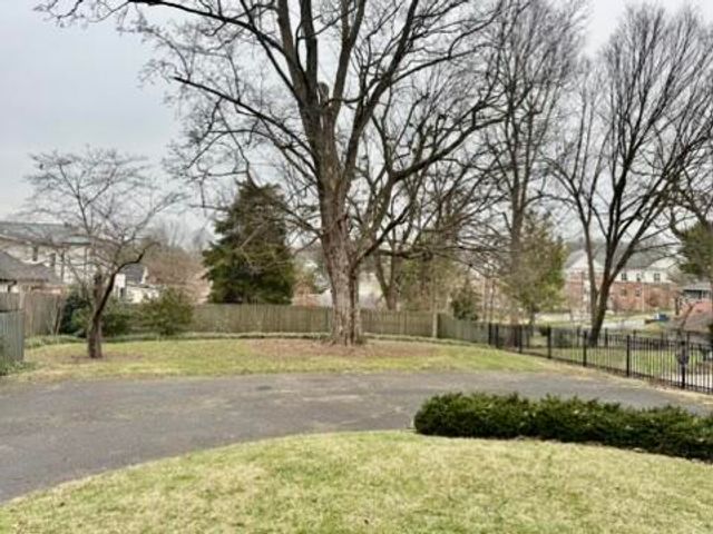 160 St Mildreds Court, Danville, KY 40422