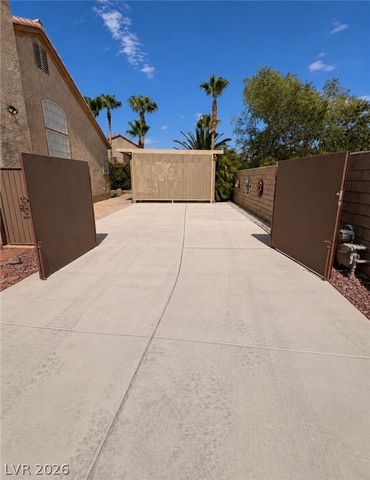 7470 Laughing Brook Court, Las Vegas, NV 89131