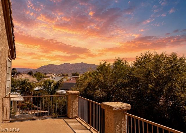 7470 Laughing Brook Court, Las Vegas, NV 89131