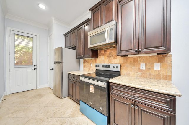 11045 Upland Forest Drive, Houston, TX 77043