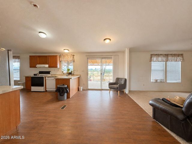 1017 S 373 Avenue, Tonopah, AZ 85354