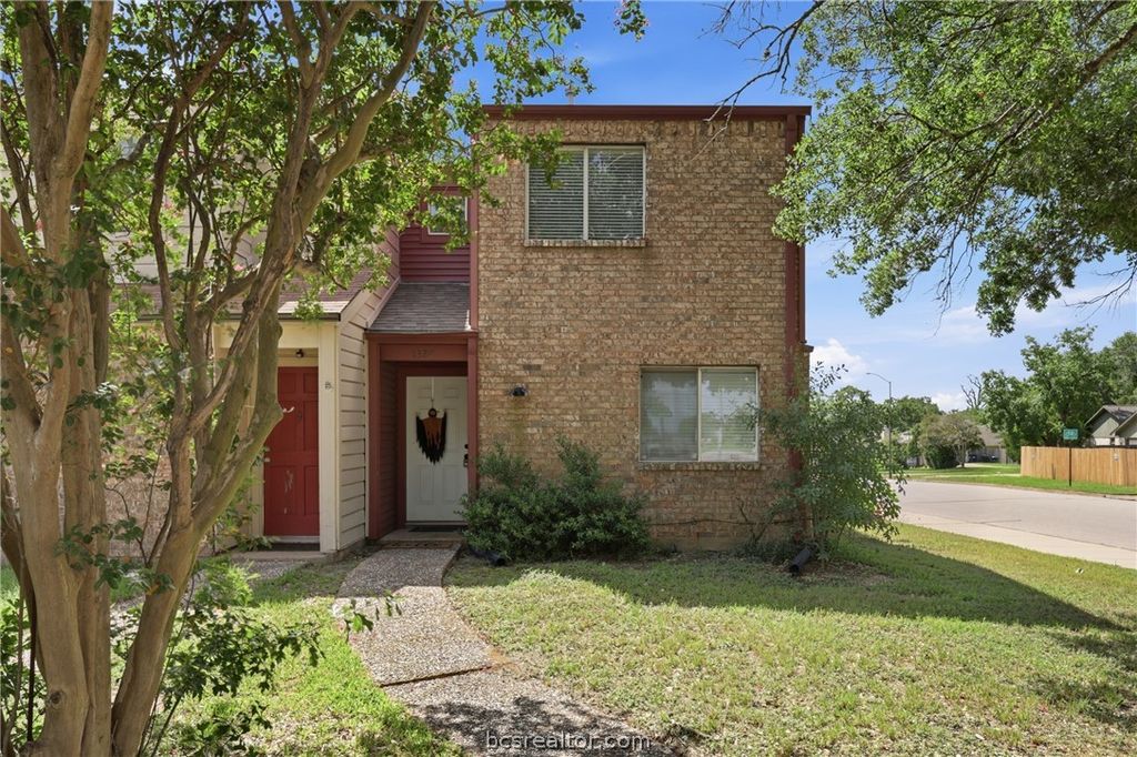 1328 Airline Drive, College Station, TX 77845 — exterior