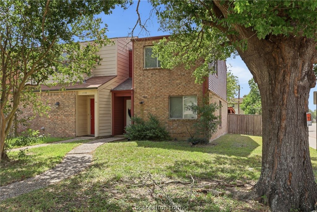 1328 Airline Drive, College Station, TX 77845 — photo 2