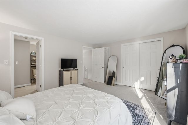 19 Thayer Pond Dr 3, Oxford, MA 01537