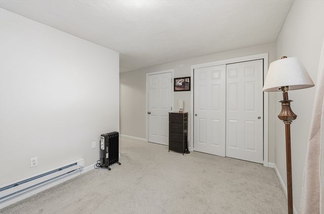 19 Thayer Pond Dr 3, Oxford, MA 01537