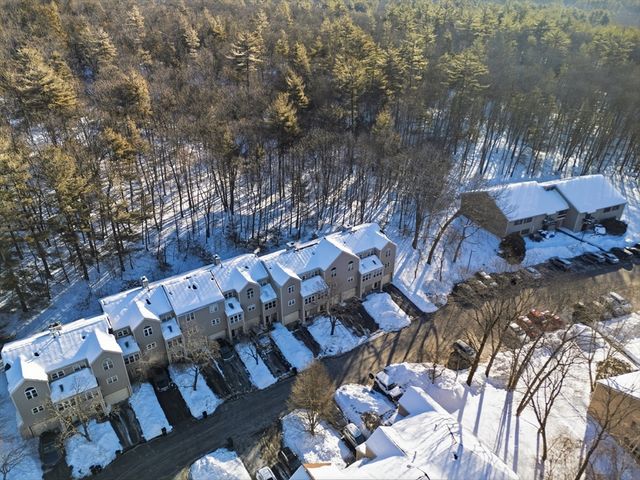 19 Thayer Pond Dr 3, Oxford, MA 01537