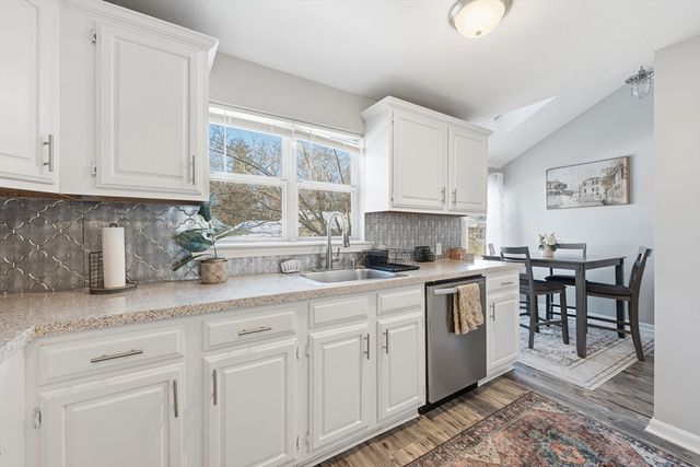 19 Thayer Pond Dr 3, Oxford, MA 01537