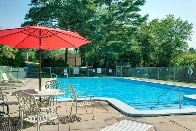 19 Thayer Pond Dr 3, Oxford, MA 01537