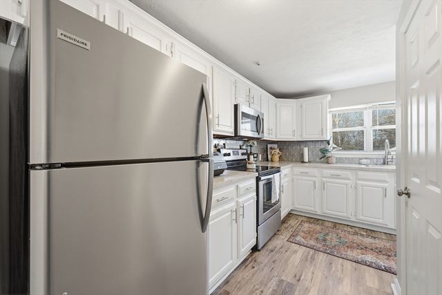 19 Thayer Pond Dr 3, Oxford, MA 01537