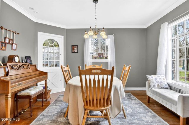 4104 Brookside Road, Ottawa Hills, OH 43606