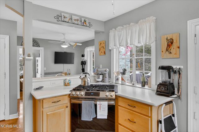 4104 Brookside Road, Ottawa Hills, OH 43606